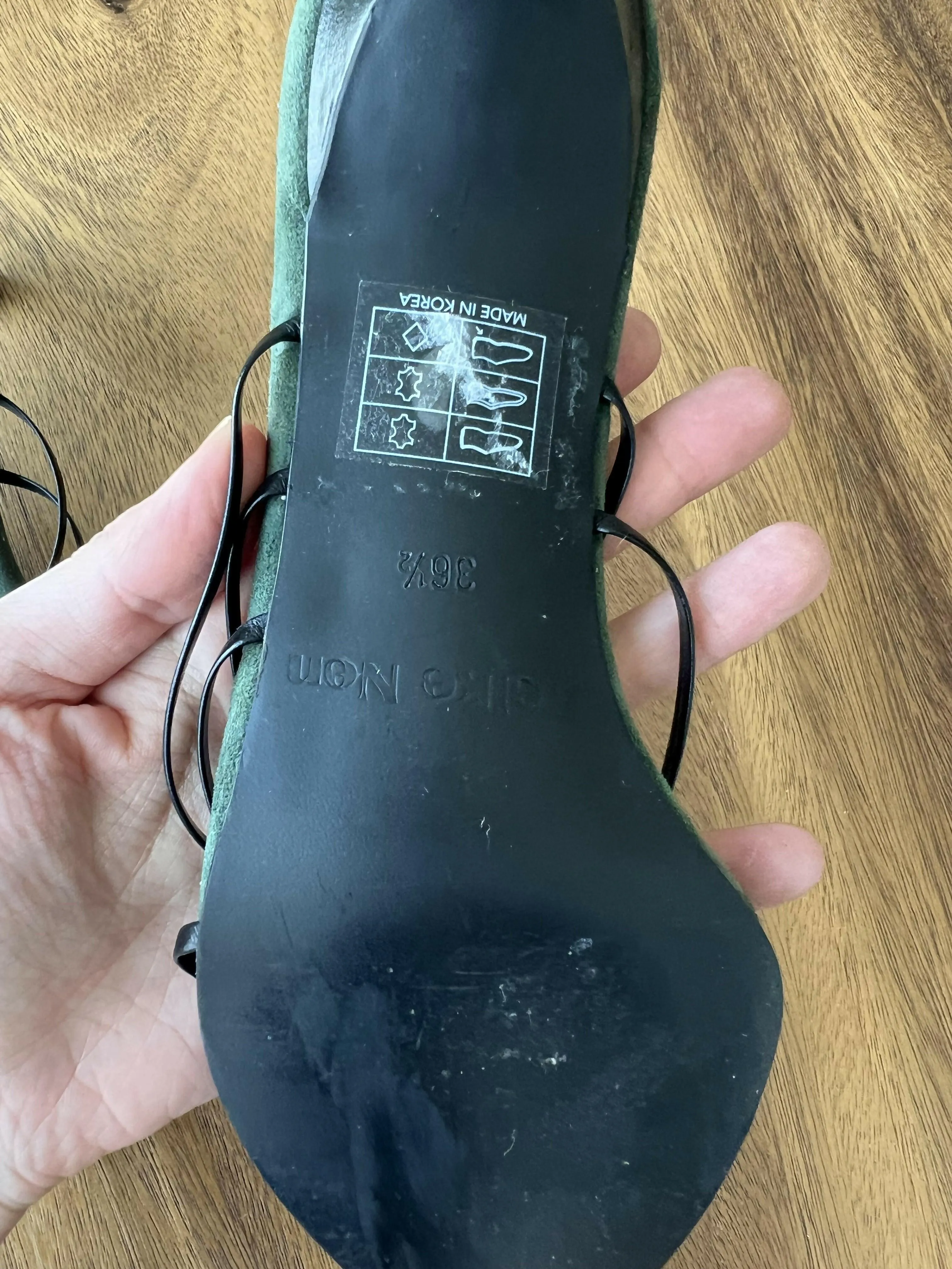 5 Strings Strappy Mid Heel Mule