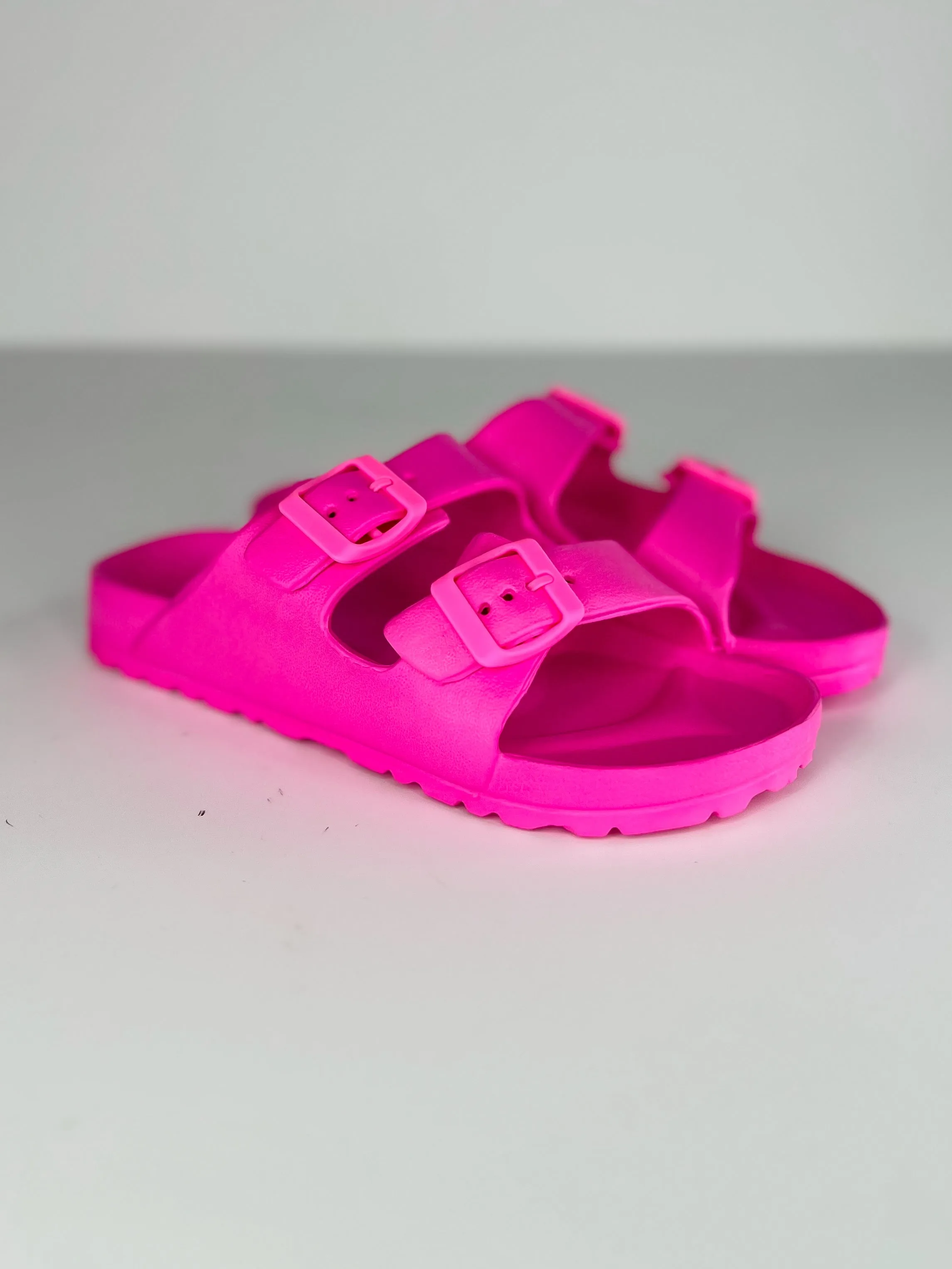 Beaching & Stuff Sandals - 4 colors!
