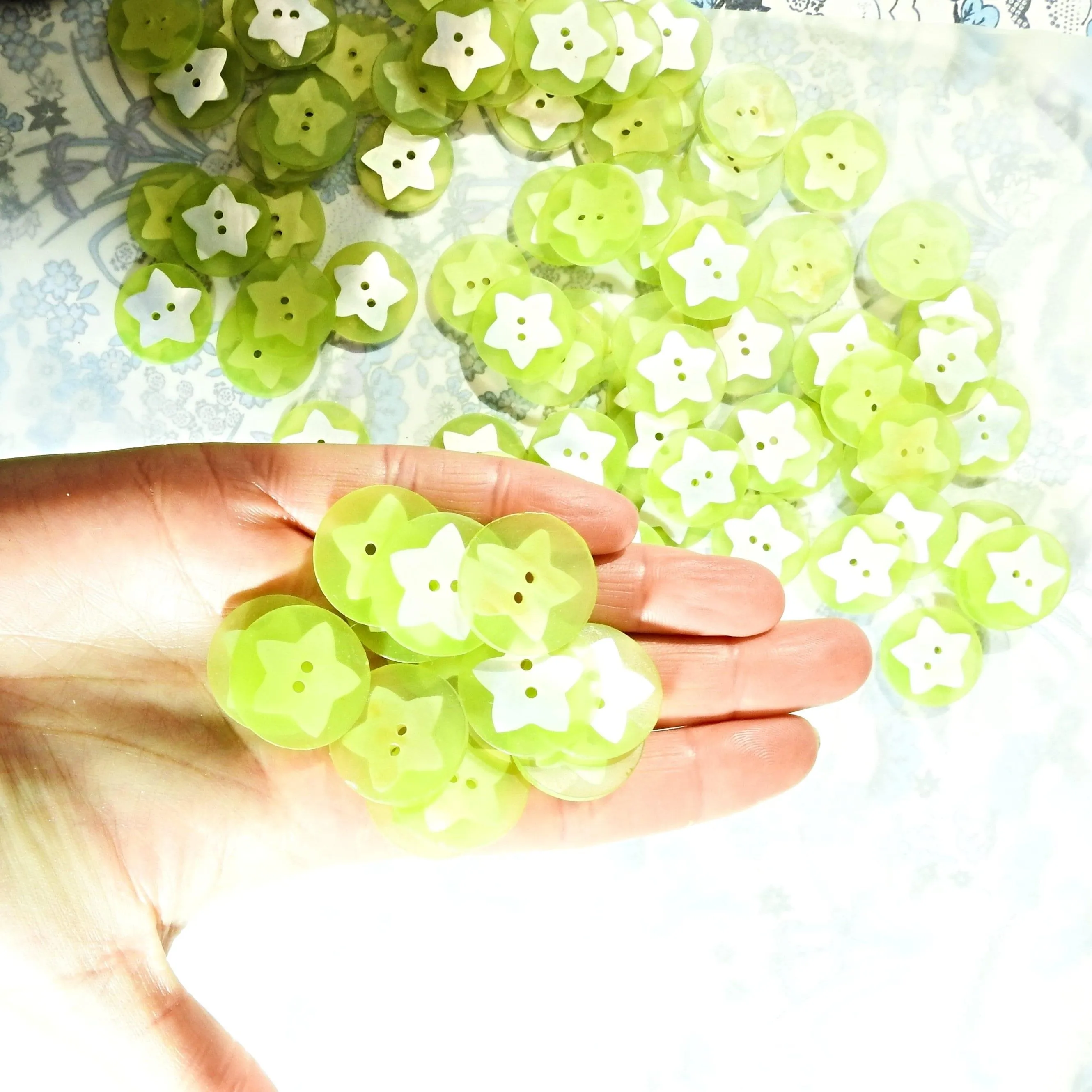 Green beach themed buttons with stars