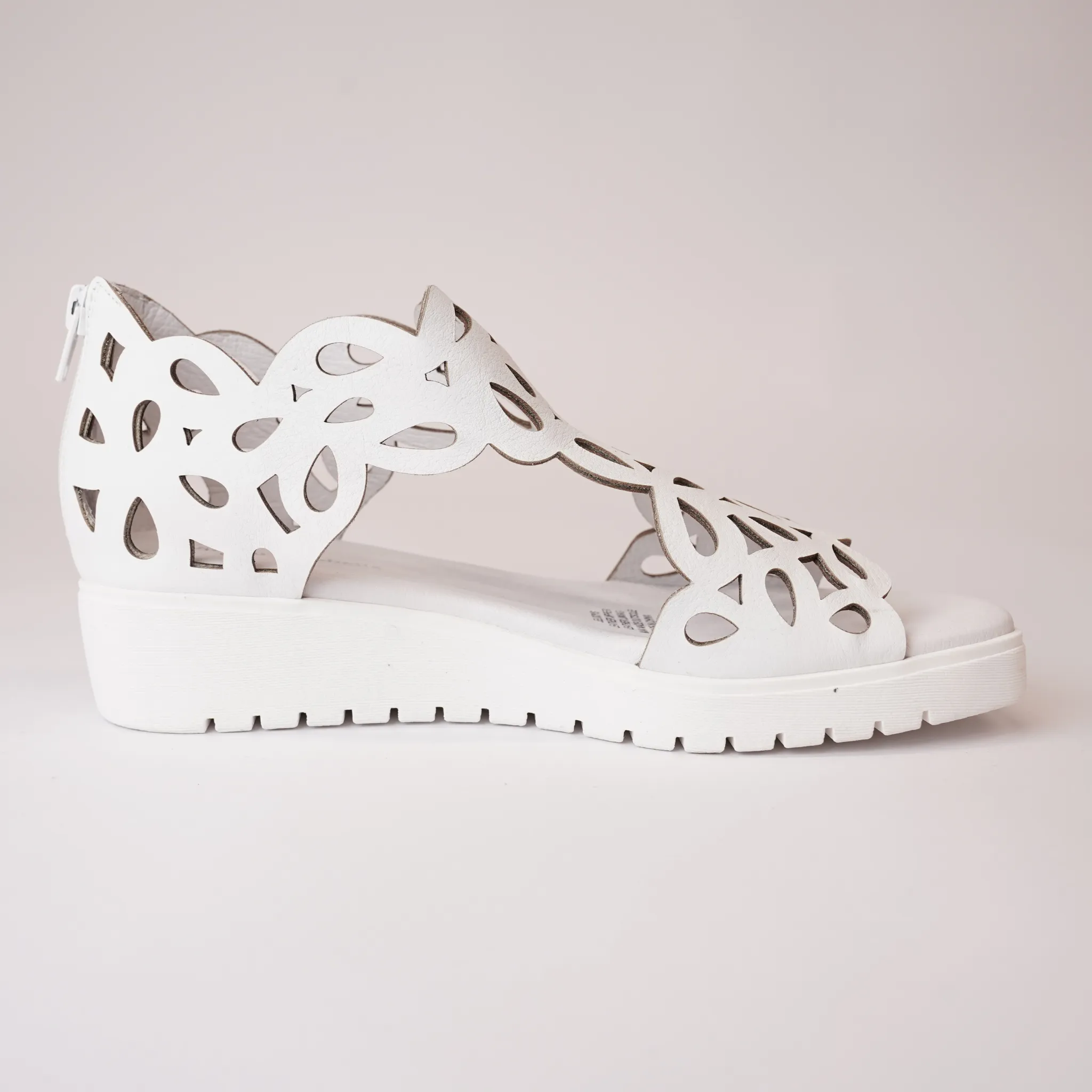 Jelodys White Leather Sandals