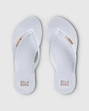 Kick Back Thong