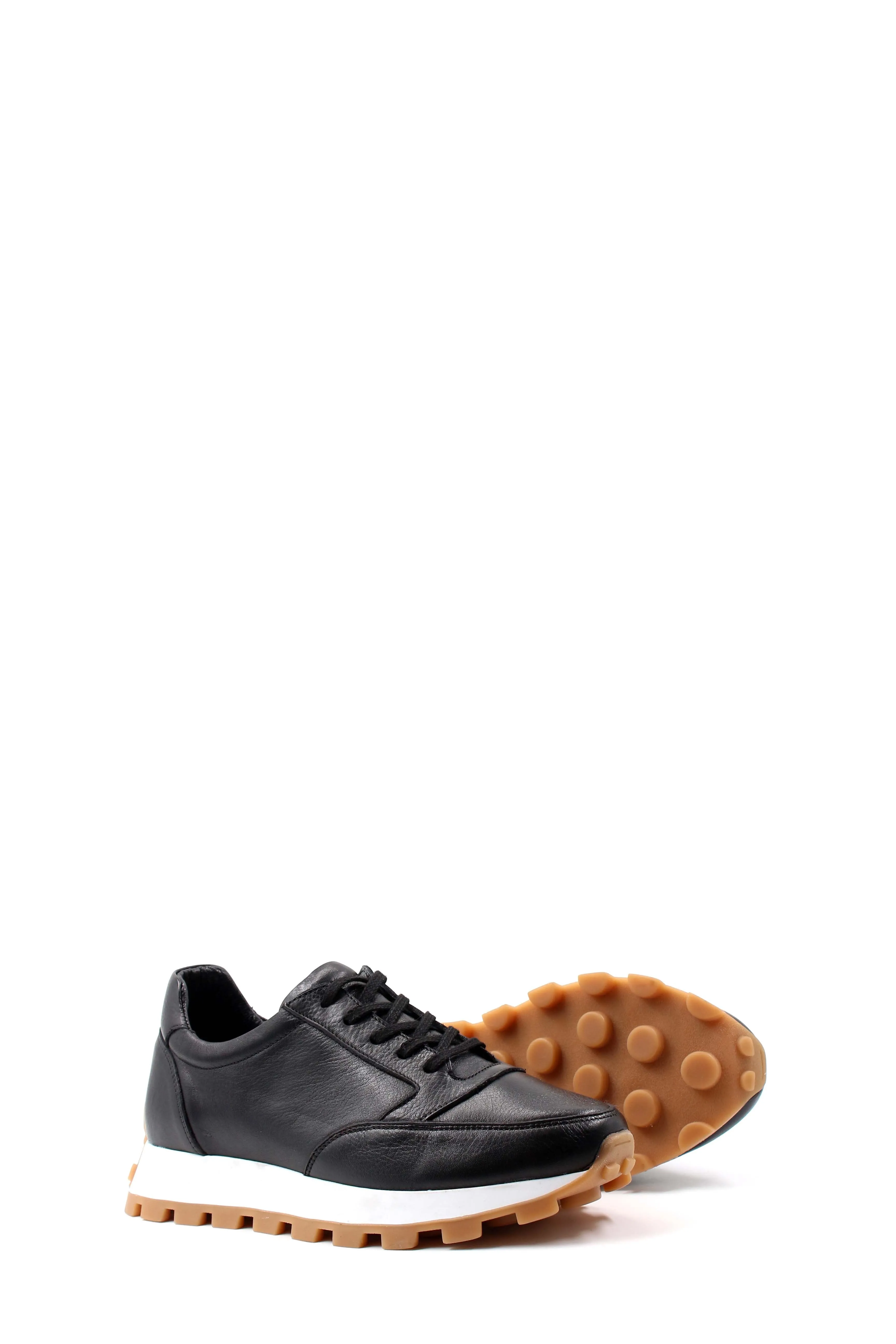 Men's Black Leather Sneakers with Gum Sole and White Midsole - Wessi