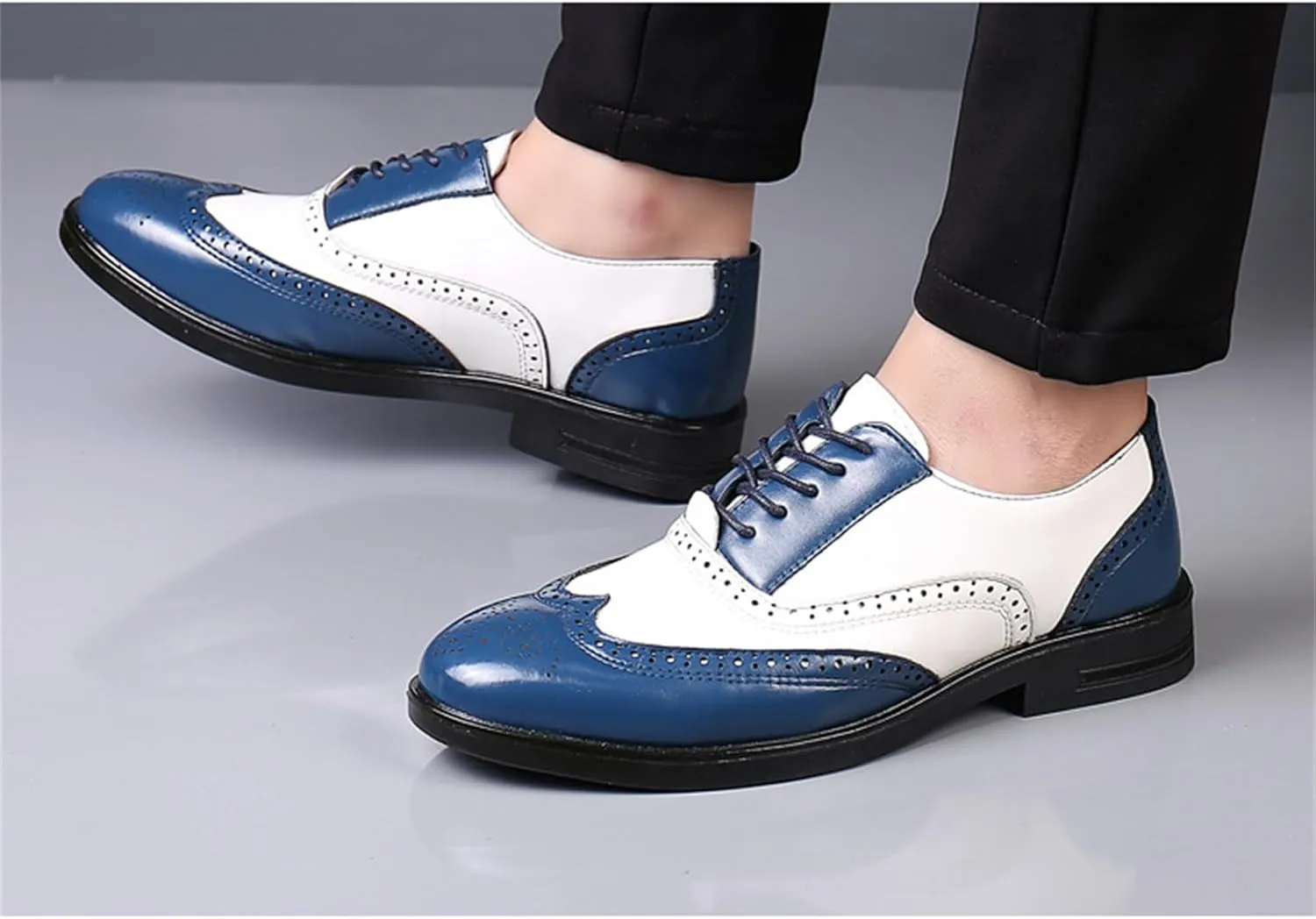 Mens Multicolor Leather Lace Up Brogues Dress Oxford Shoes Retro Two Tone Wingtip Carving Prom Derby Shoes Pointed Toe Business Formal Shoes