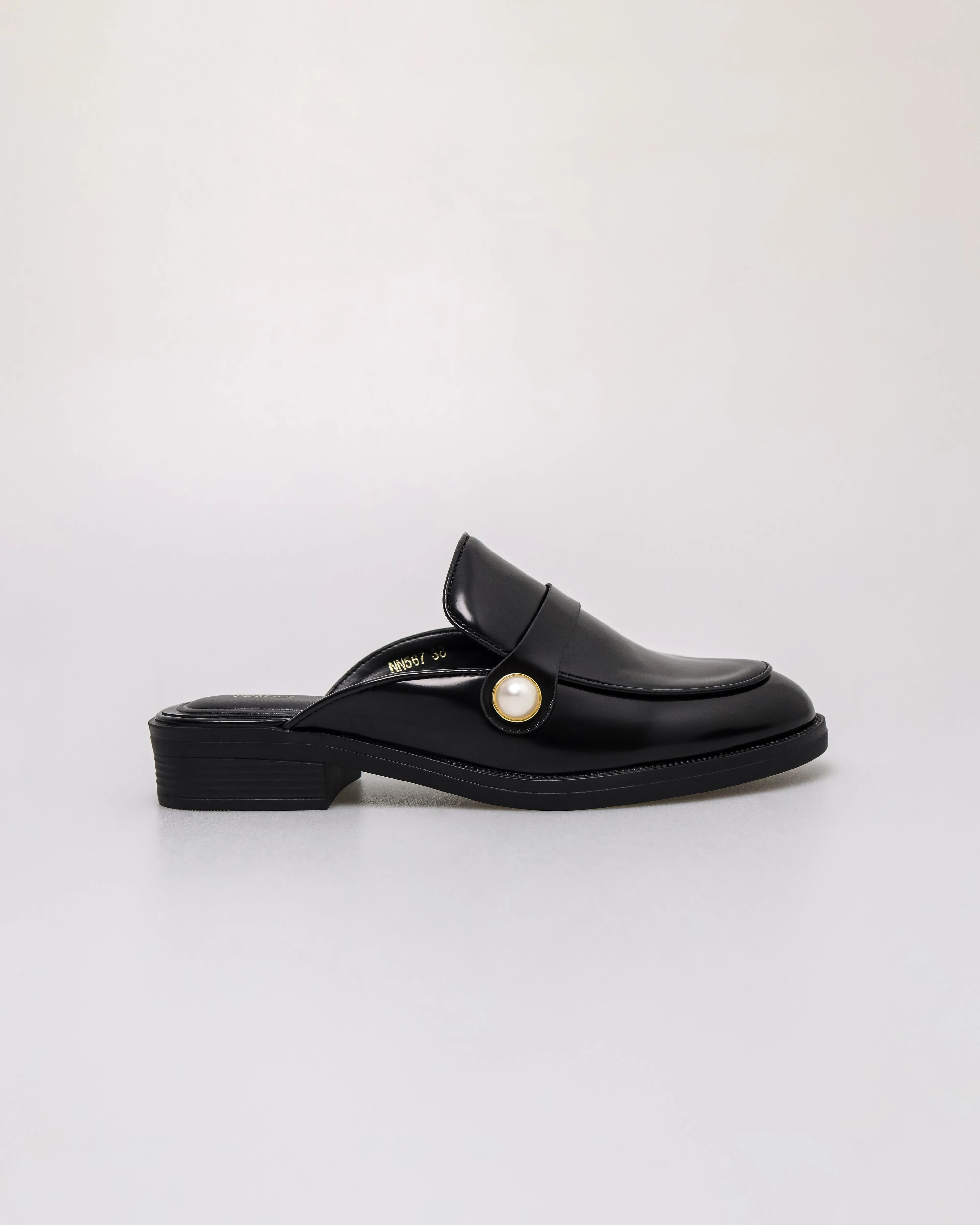 Tomaz NN567 Ladies Pearl Charm Mules