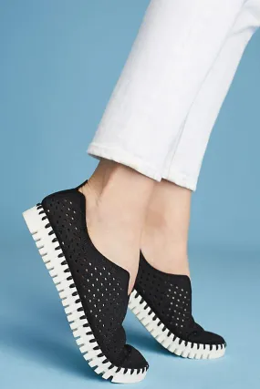 Tulip Flats (Black)