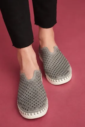 Tulip Flats (Grey)